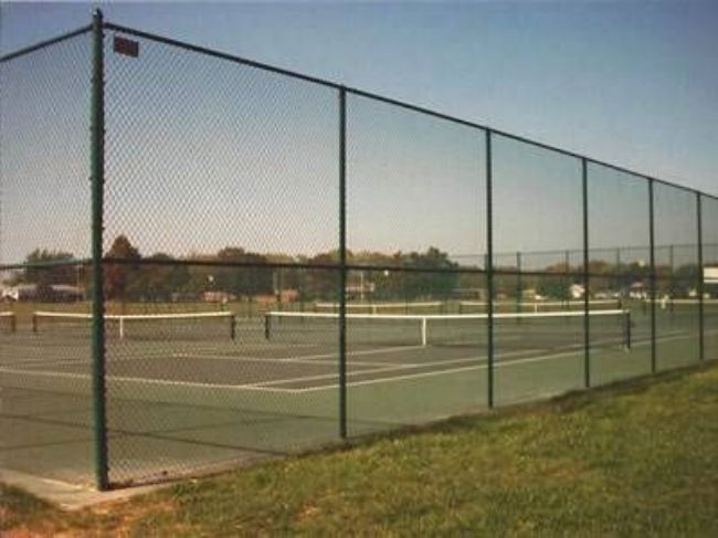 green tennis court fencing