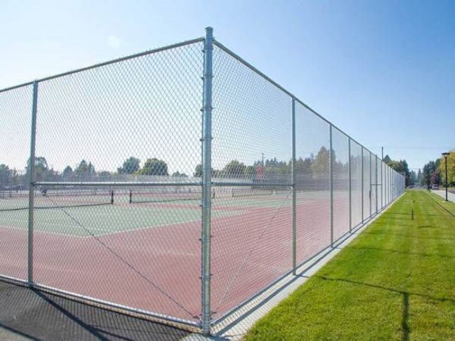 tennis court galvanized chain link fencing